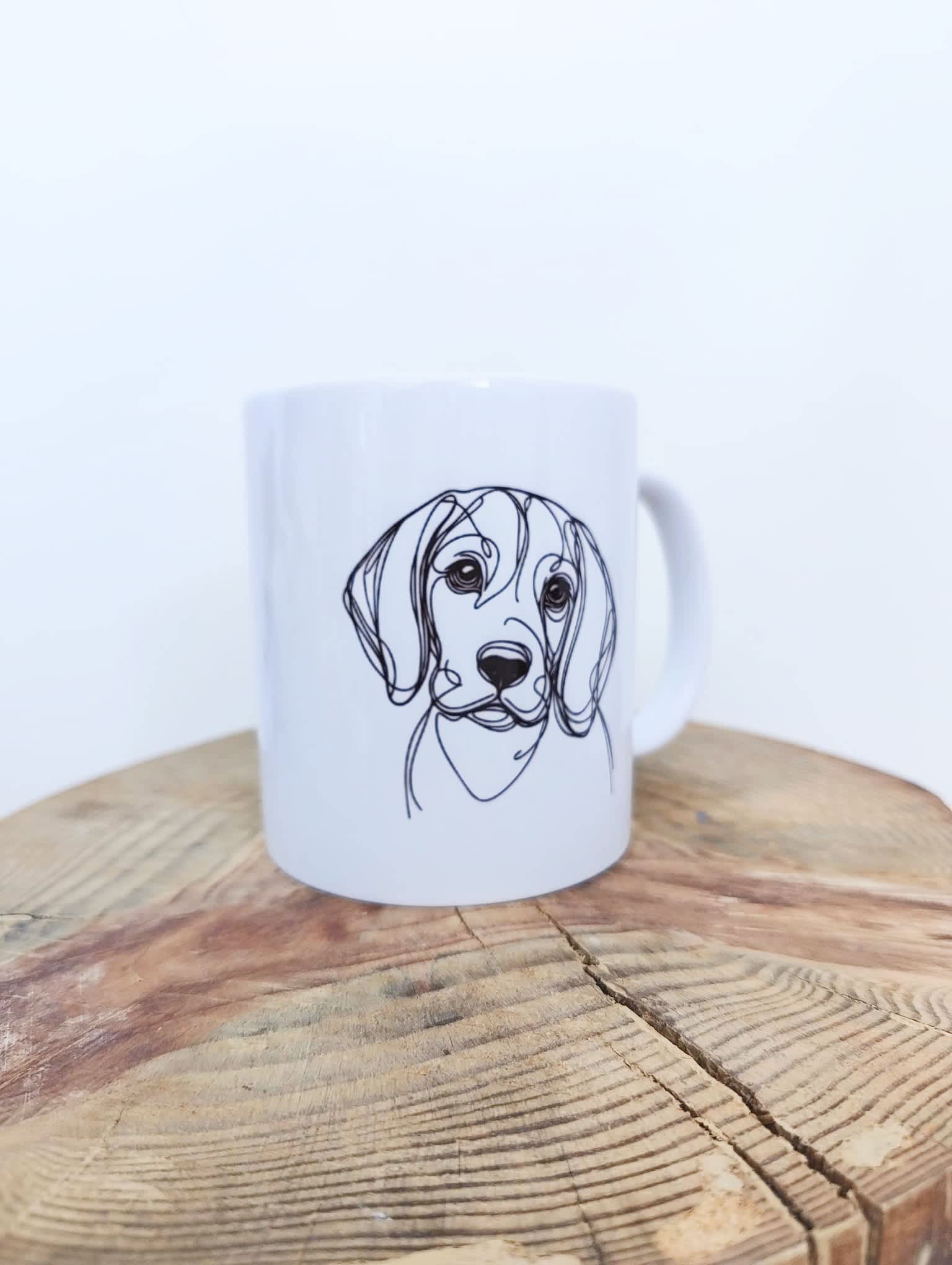 Taza personalizada con ilustración de tu perro y su nombre